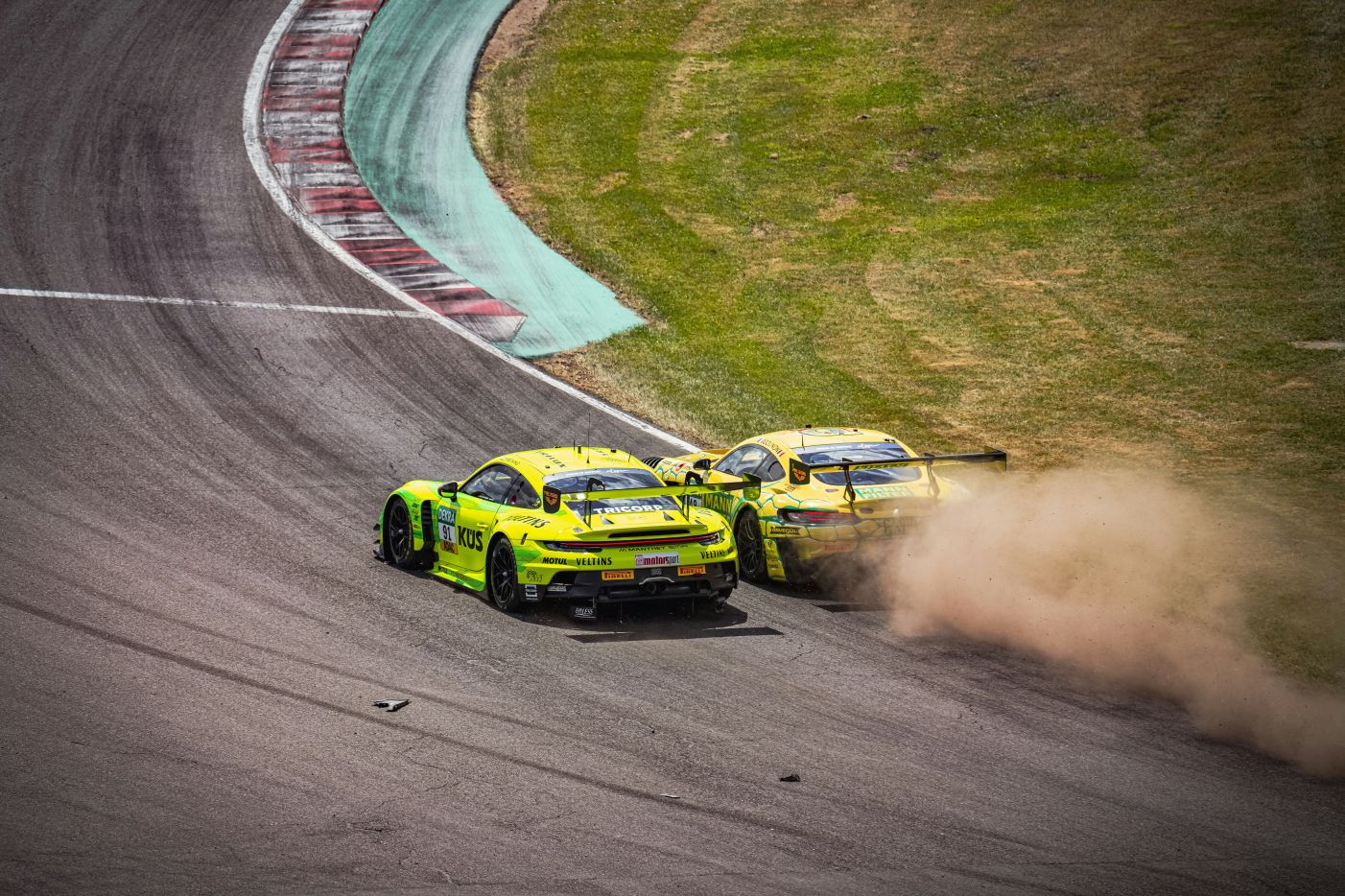 Ostrý snímek pohybujícího se objektu díky stabilizaci