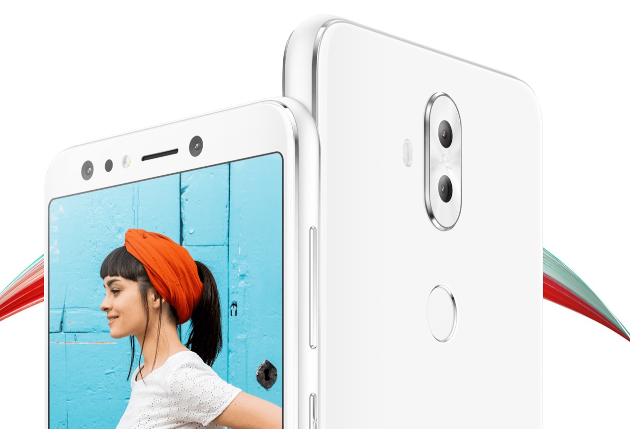 Čtyři špičkové kamery jsou u ASUS Zenfone 5 Lite neustále připraveny snímat špičkové fotky