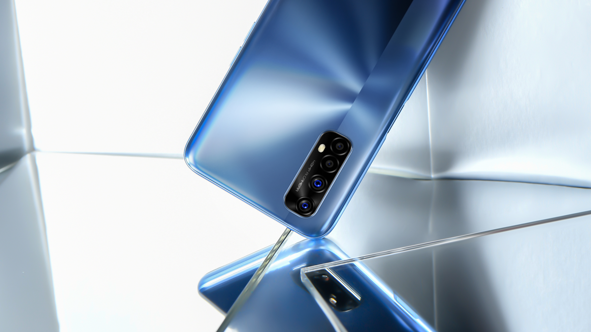 Jedinečný design mobilního telefonu Realme 7