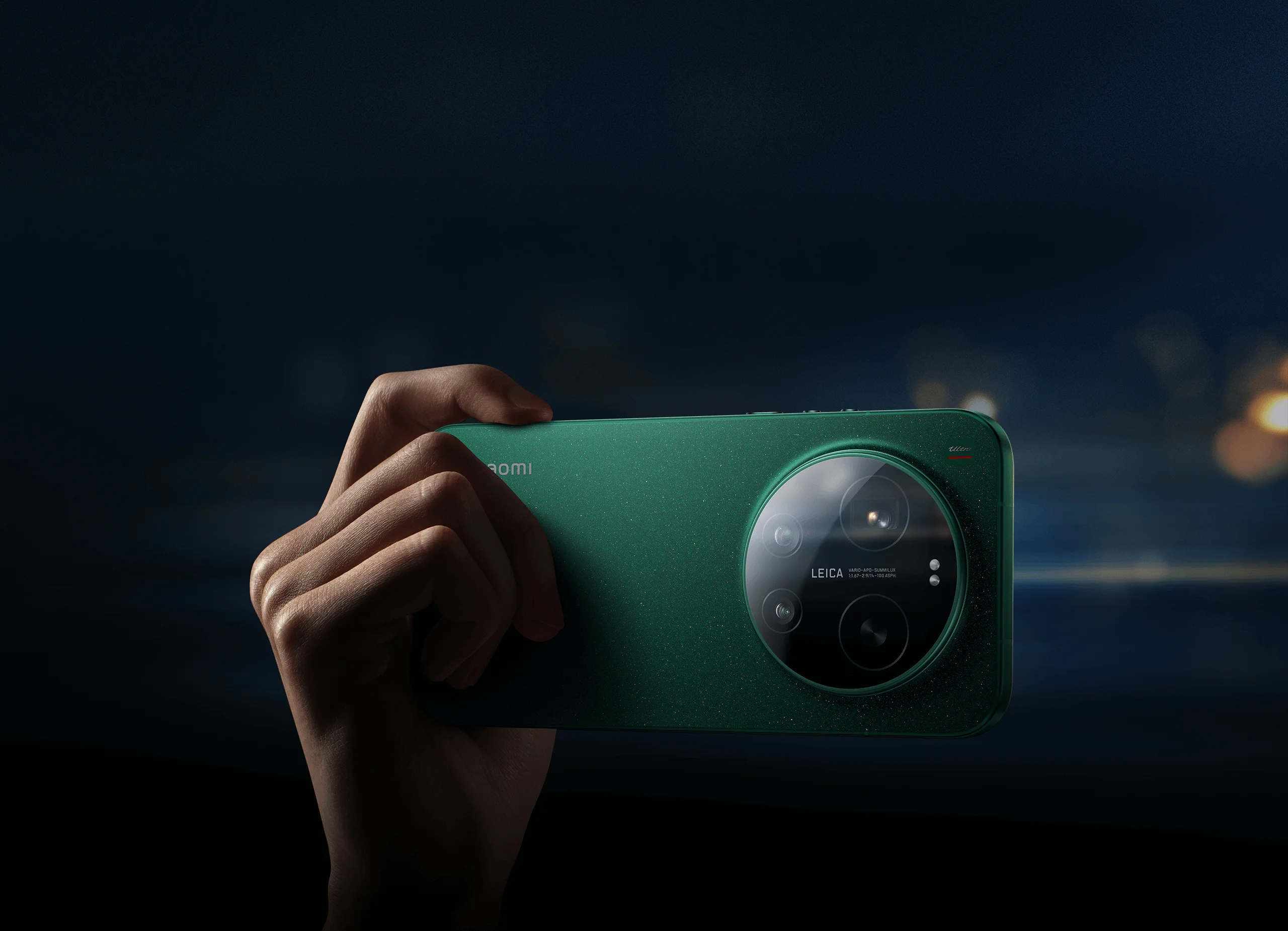 Xiaomi 17 Ultra Black design