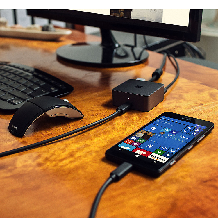 Připravte se na své nové PC, které získáte, pokud zapojíte novinku Microsoft Lumia 950 k monitoru.