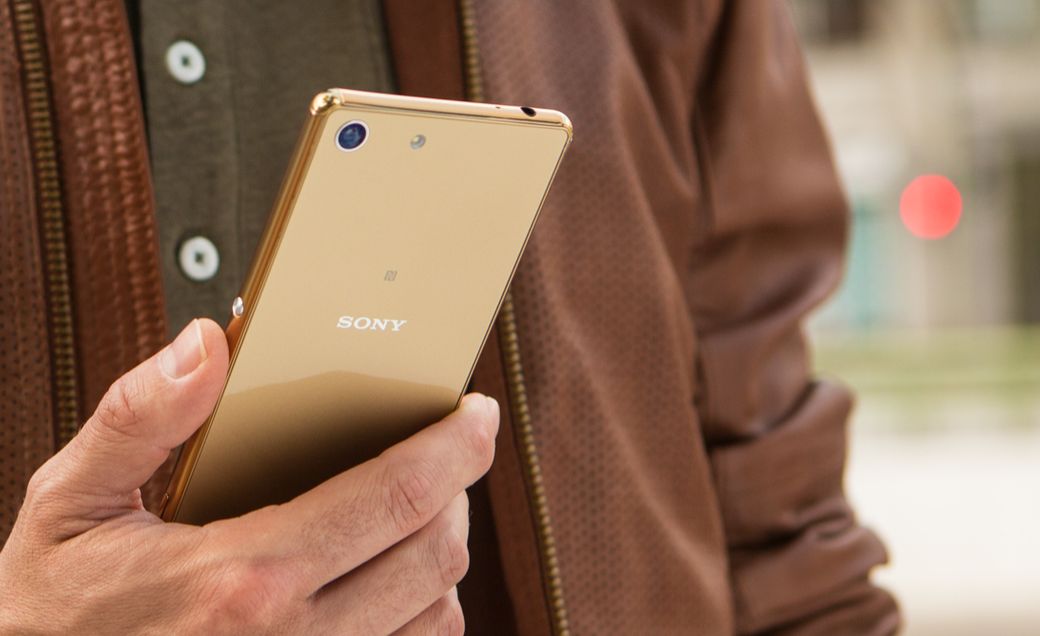 Kvalitní zpracovní Sony Xperia M5 je na místě, překrásný design byl vyvinutý japonskými mistry designu a stojí za to.